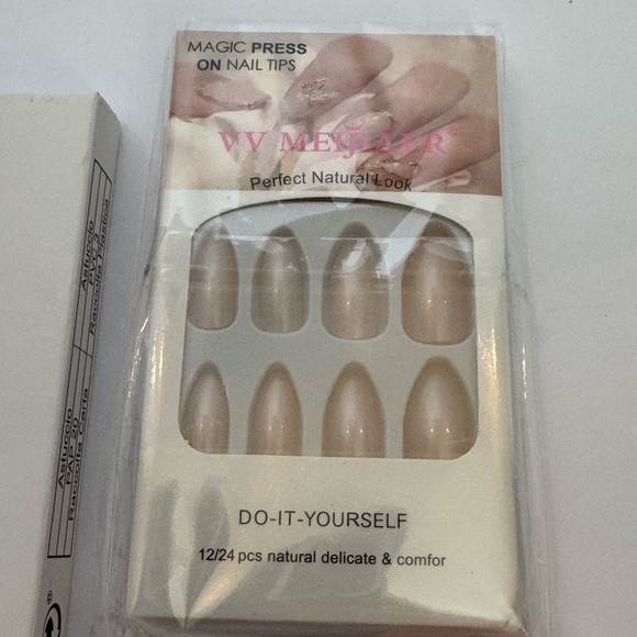 Lot of 7 press on nails - Picture 5 of 7